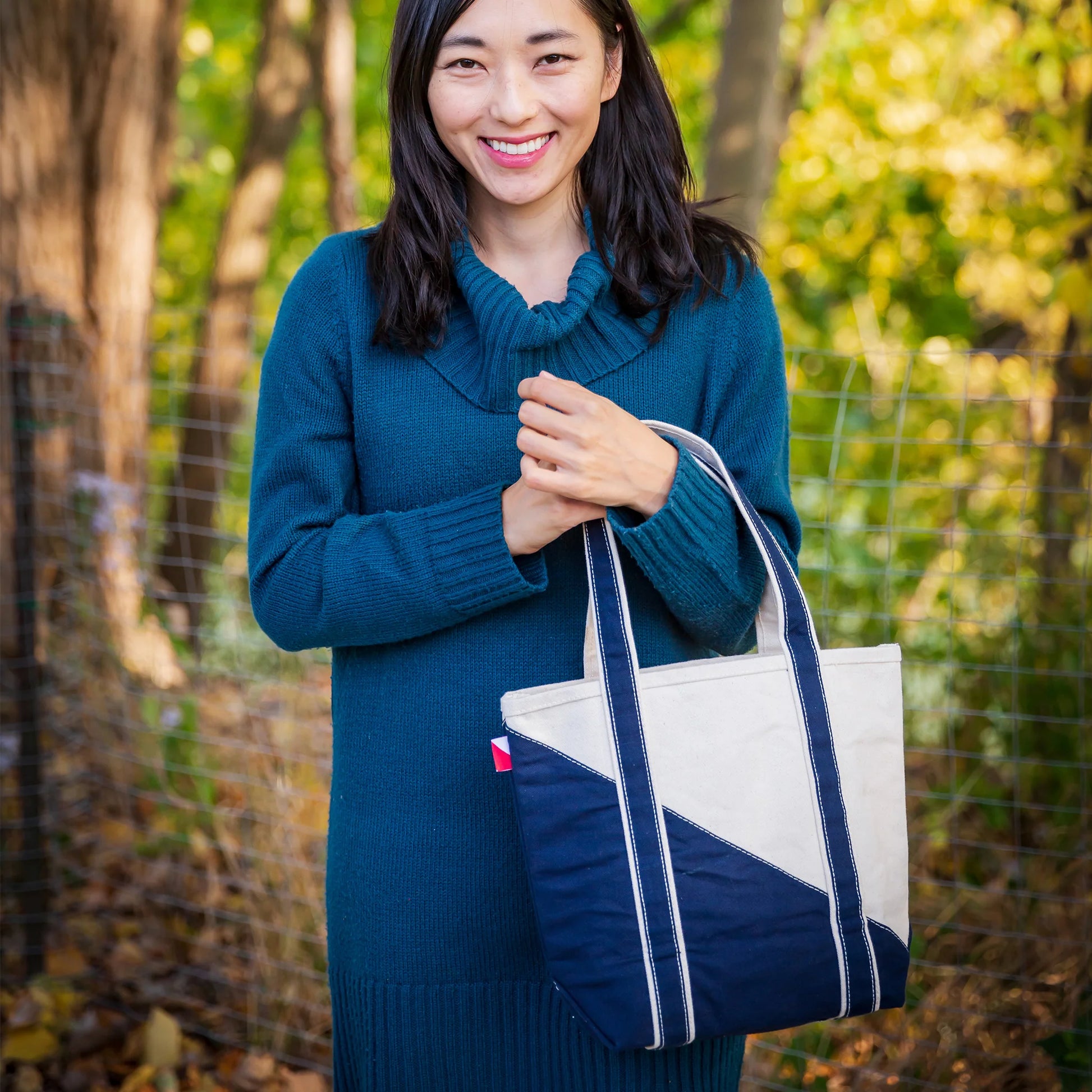 Contemporary Tote Bag Mini