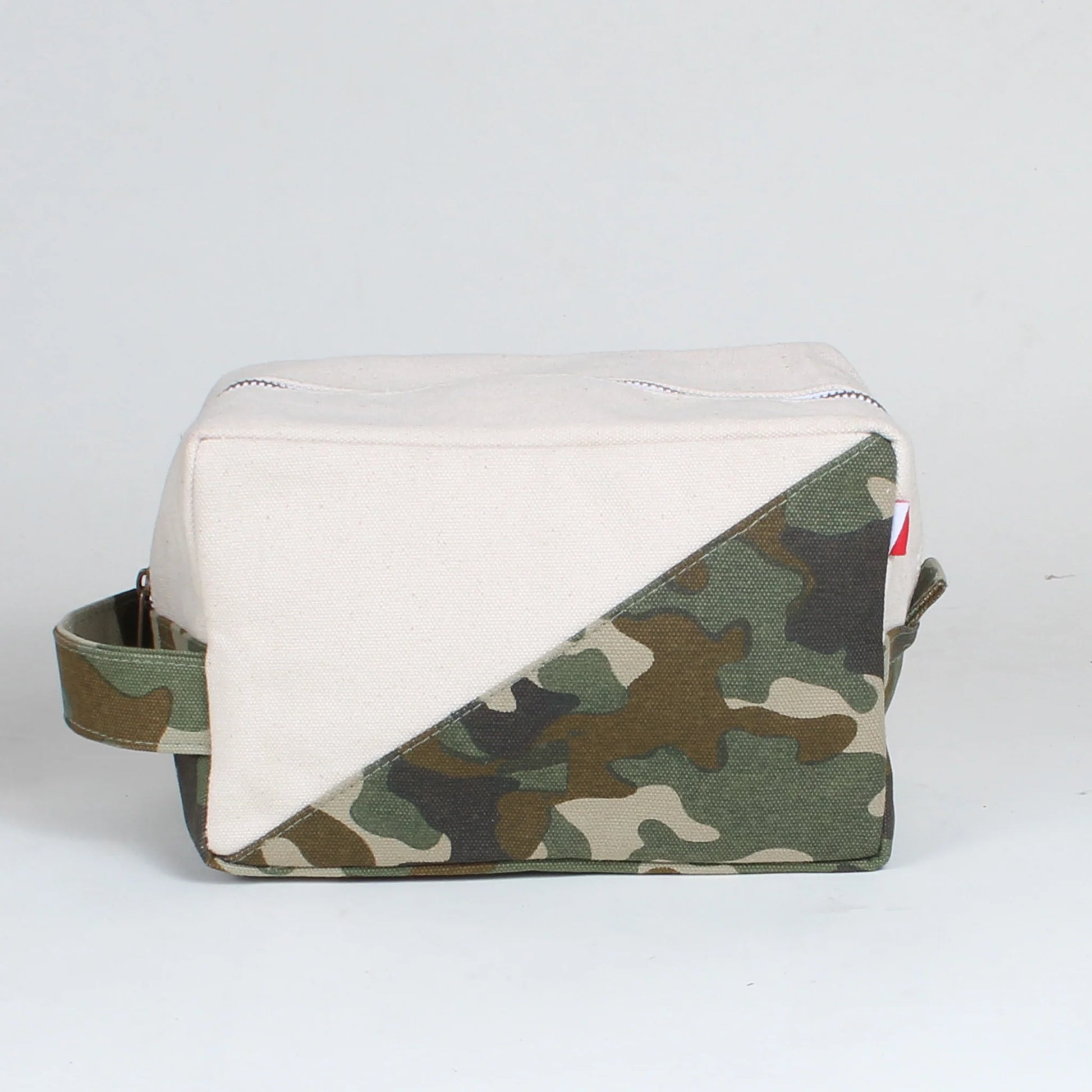 Contemporary Travel Kit