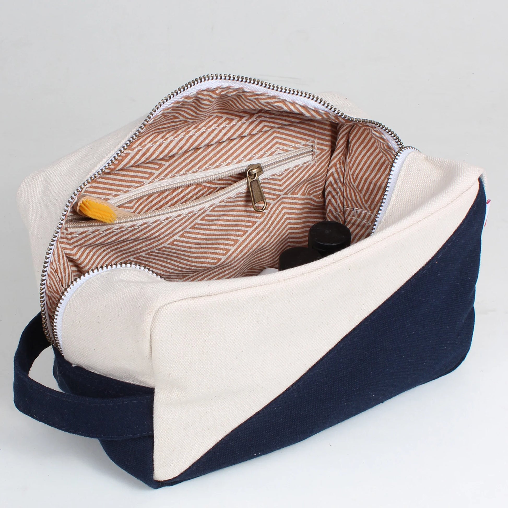 Contemporary Travel Kit